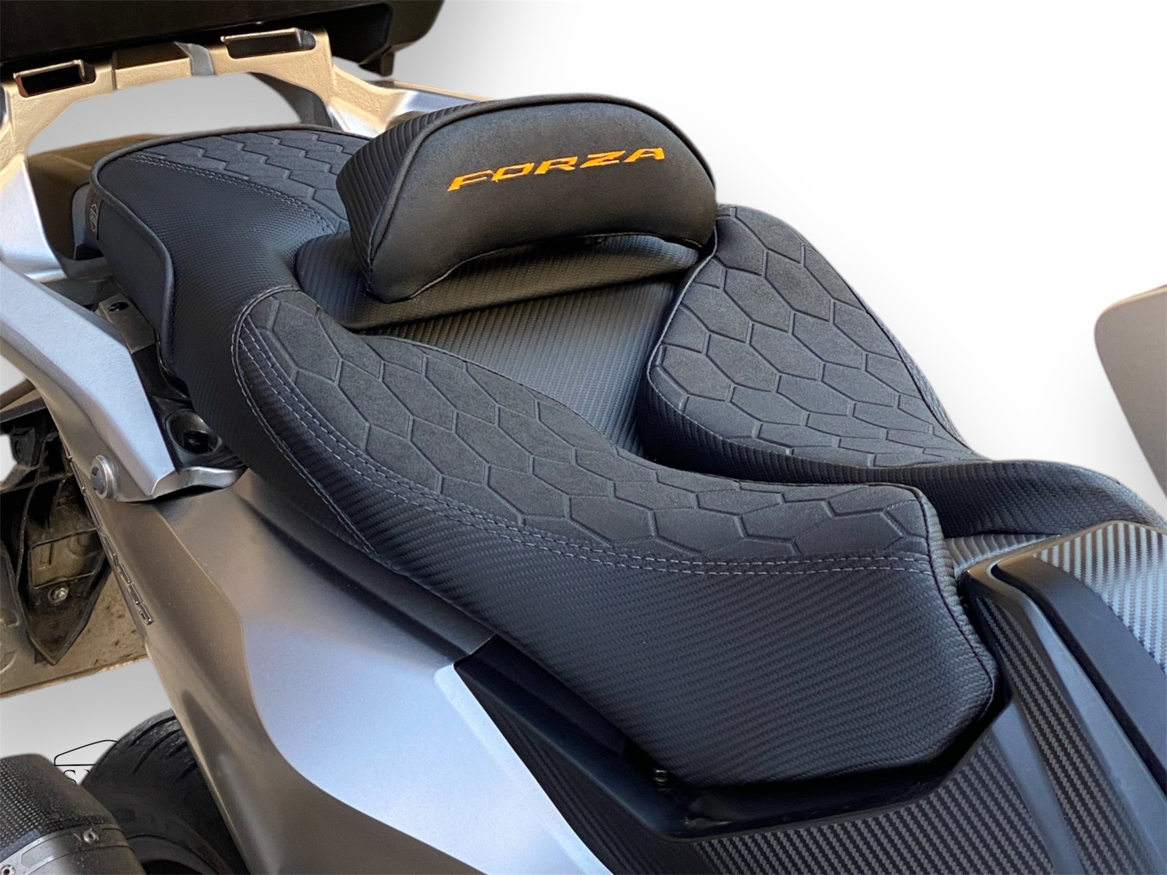 Forza 750 Comfort Seat by SAAD Covers