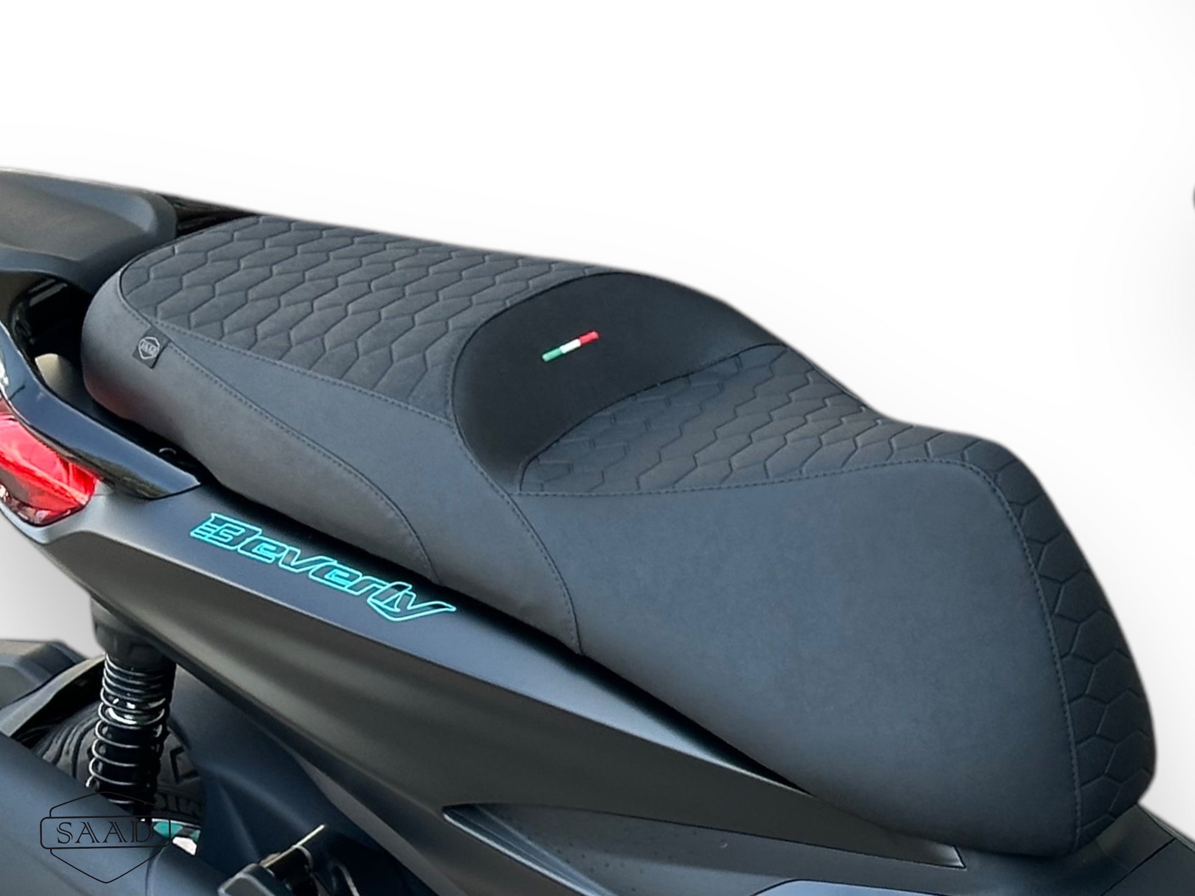 Piaggio Beverly 400 2024 Seat Cover by SAAD Covers - Photo 9